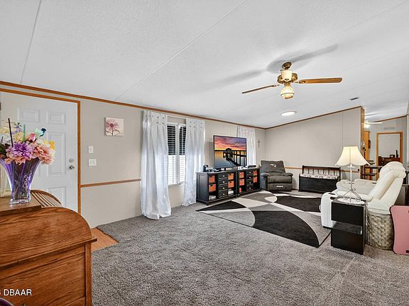 4th image of 101 Coleman Pl