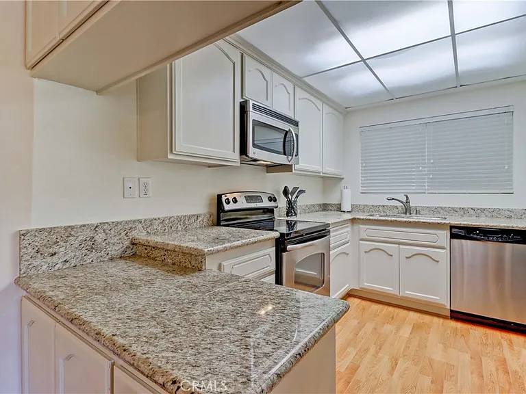 3249 San Amadeo #O — Photo 2