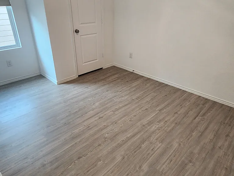 2815 Charpak Dr — Photo 22