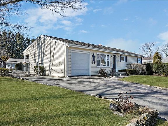 4th image of 60 Oakland Dr