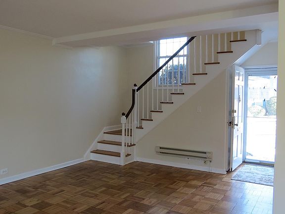 4th image of 3602 Greenway Pl