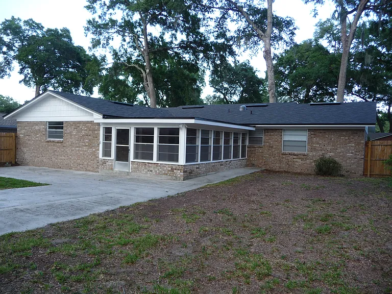200 Vanderford Rd W — Photo 18