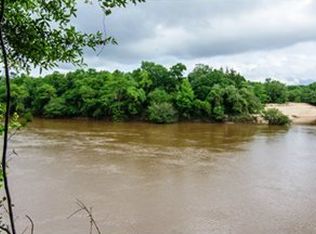 Westmont St, Geneva, AL 36340
