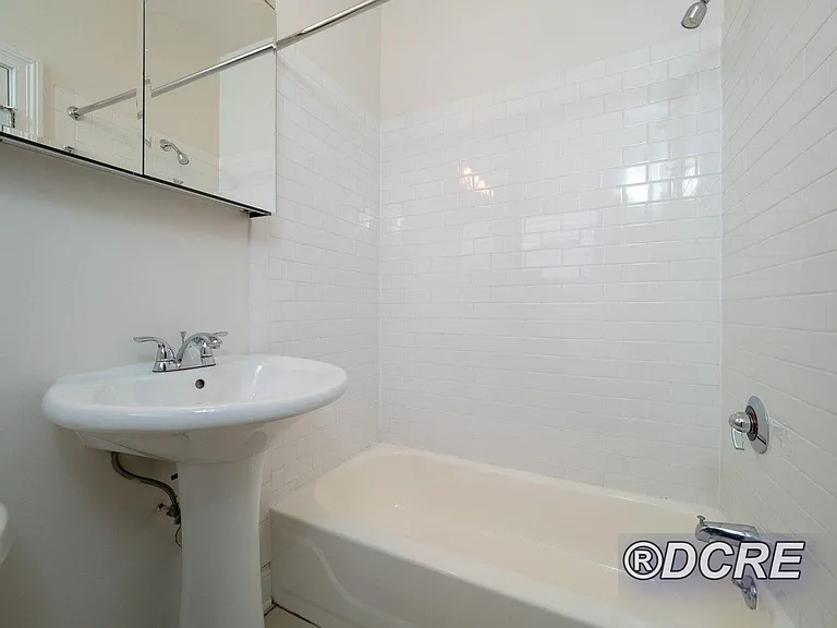 6765 N Sheridan Rd #2N — Photo 16