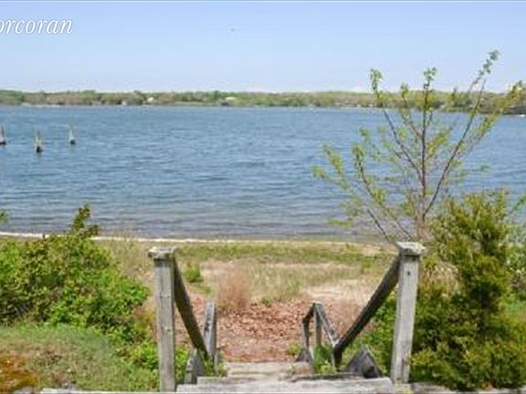 3rd image of 12 Westmoreland Dr