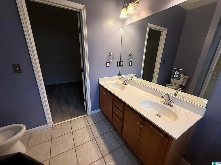 1009 Castlemaine Way — Photo 8
