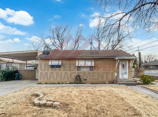 2421 Mountain View Dr, Carlsbad, NM 88220