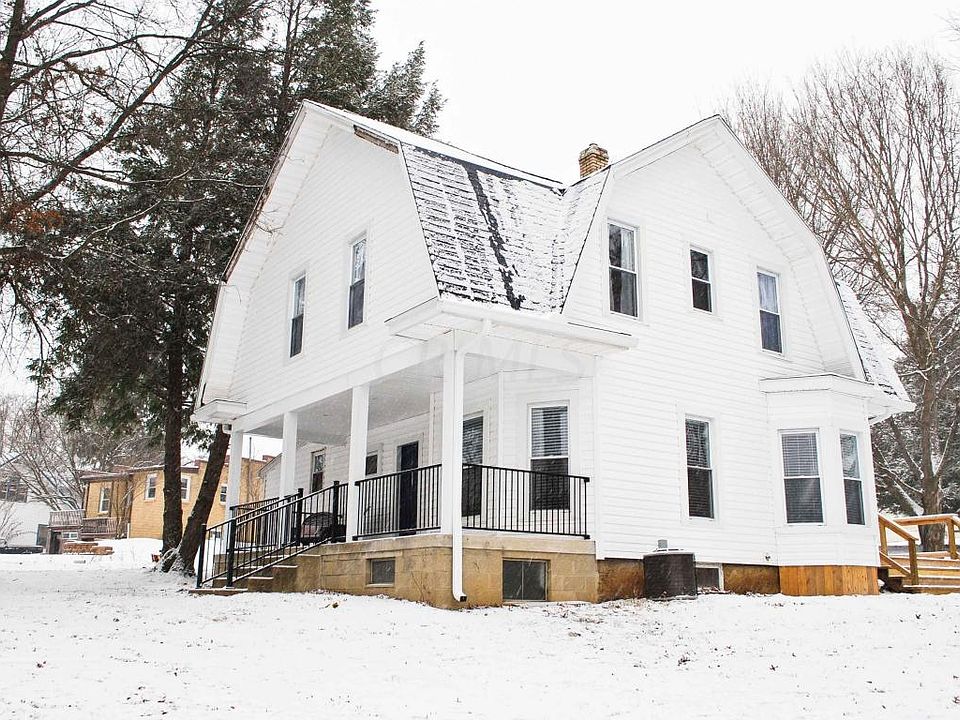 1st image of 104 Morris St