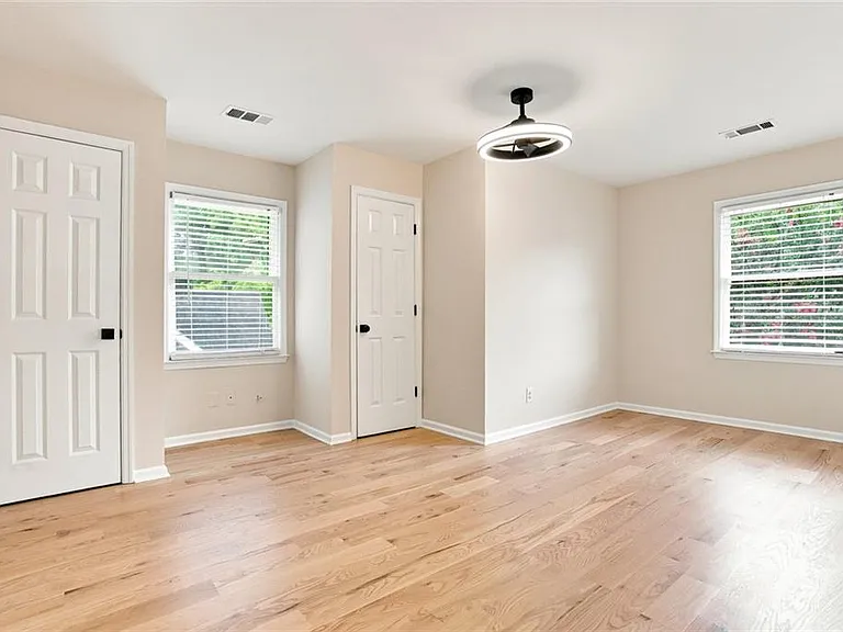 5527 Bridge Pointe Dr — Photo 26