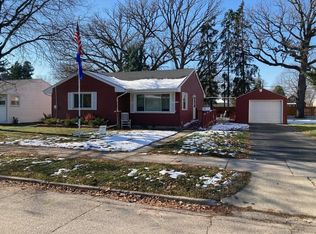 1327 Western St, Oshkosh, WI 54901