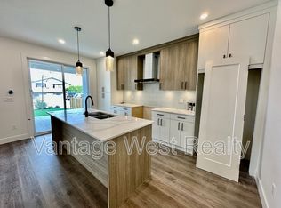 867 Morrison Ave #2, Kelowna, BC V1Y 5E6