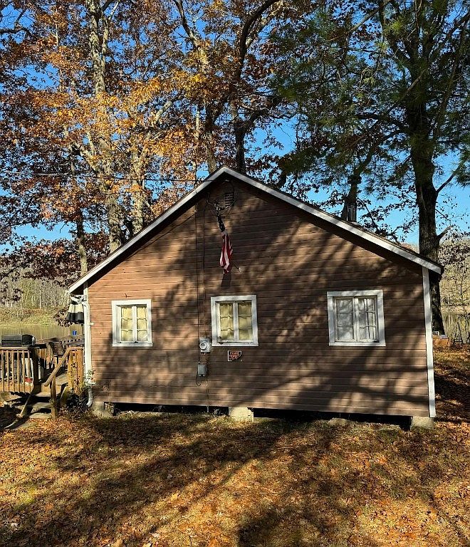 洋書 Mountain Houses 89 Mountain Rd, Windsor, NY 13865 | Zillow