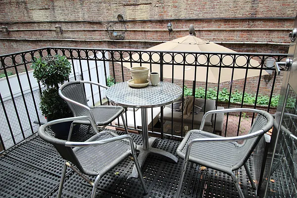 Rented by Julianna Realty Corp | media 15