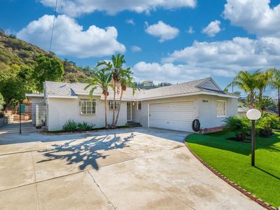 10034 Roscoe Blvd, Sun Valley, CA, 91352