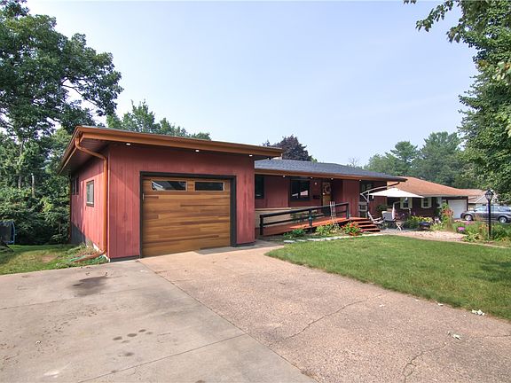 2nd image of 1520 Fairway Street