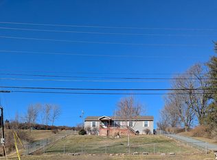 745 State St #3, Hinton, WV 25951