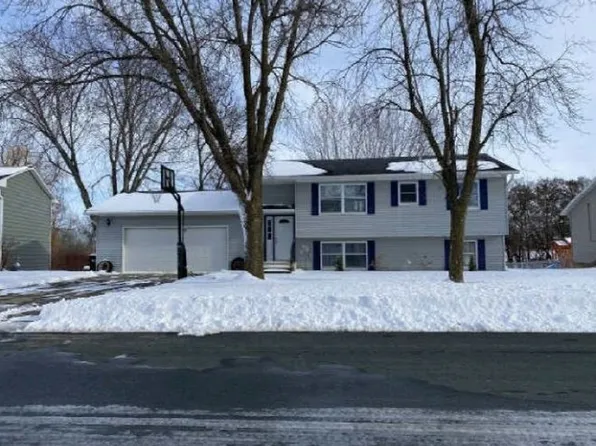 614 8th Ave NE, Stewartville, MN 55976