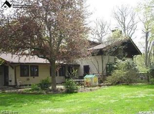 11430 Glen Valley Rd, Brecksville, OH 44141