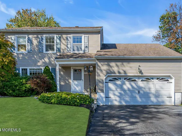 136 Sandpiper Drive, Belford, NJ 07718