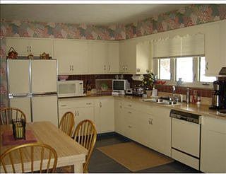 3rd image of 24 Windihill Dr