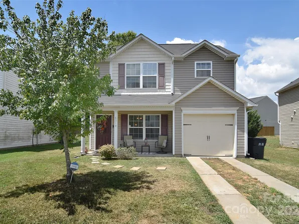 6319 Pennacook Dr, Charlotte, NC 28214