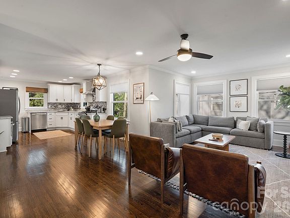 4th image of 3720 Tuckaseegee Rd