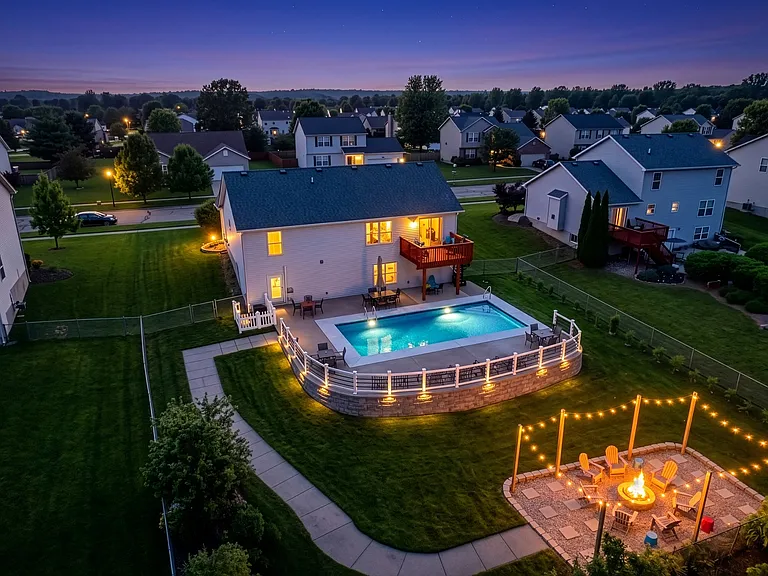 6824 Beagle Dr — Photo 37