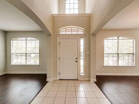 2nd image of 4736 Evanshire Way