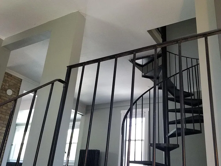 1208 W 28th St #2 — Photo 2