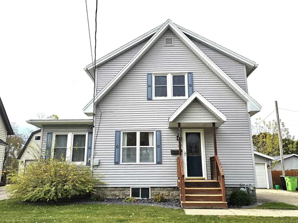 504 Maxon St, Waupun, WI 53963