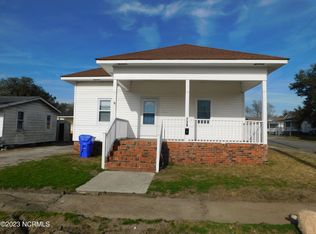 719 Cedar St, Beaufort, NC 28516