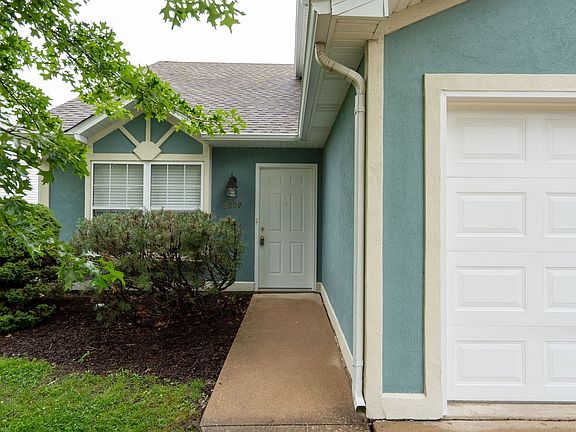 5th image of 3507-3509 Delmar Ct