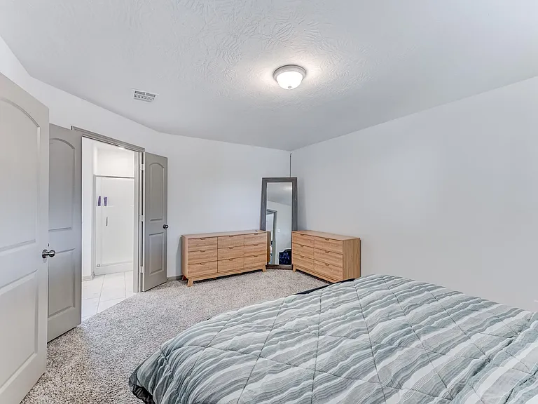 204 Shoreview Dr — Photo 26
