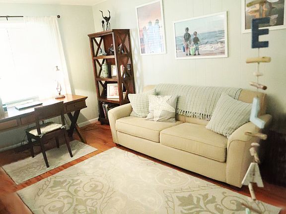 3rd image of 4716 W Oakwood Dr APT 3