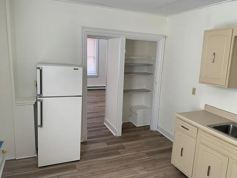 227 Herr St #3 — Photo 13