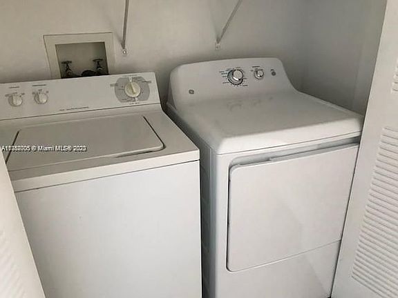 4th image of 6984 SW 39th St APT H202