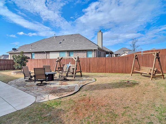 5th image of 612 Rocky Haven Ct