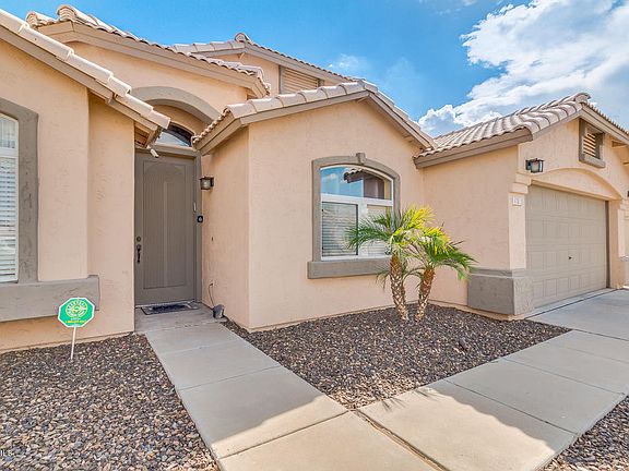 4th image of 2811 E Rockwood Dr