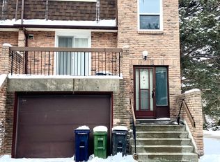 30 Buddleswood Ct #6, Toronto, ON M1S 3M9