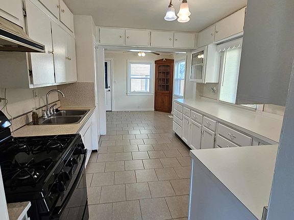 Entering Kitchen from living room