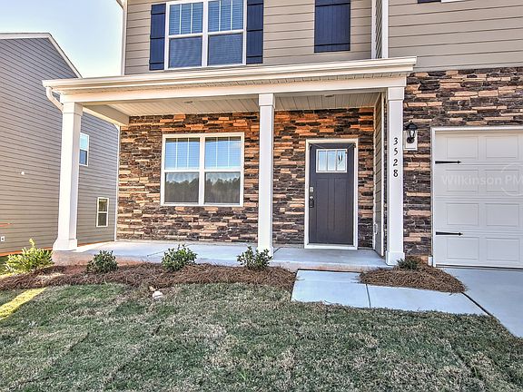 3rd image of 3528 Hackberry Dr
