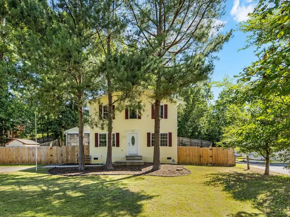 36 Plumosa Dr, Fredericksburg, VA 22405