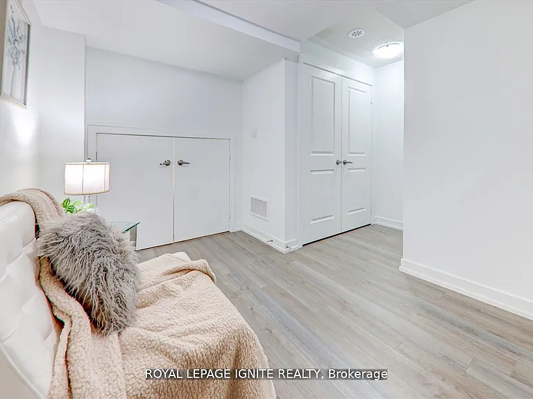 167 Downsview Park Blvd — Photo 29