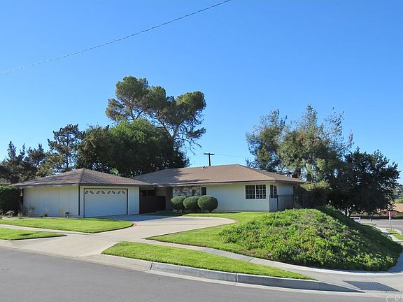 2nd image of 23593 Casa Loma Dr
