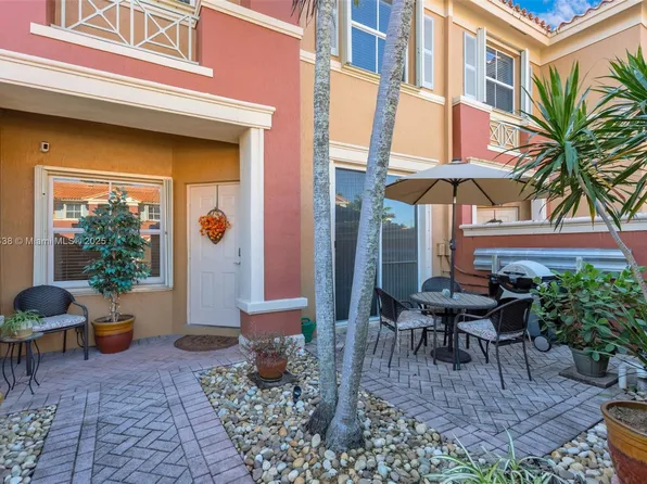 11438 NW 62nd Ter APT 223, Doral, FL 33178