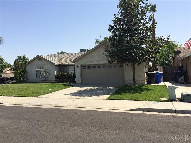 2nd image of 1065 Yellowstone Dr