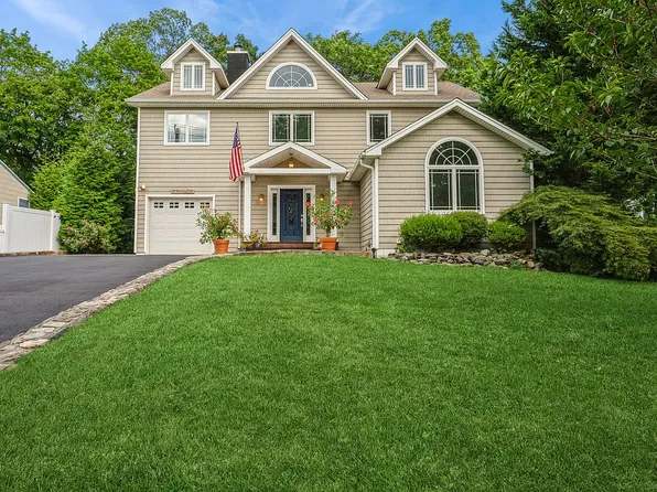 143 Huntley Dr, Ardsley, NY 10502