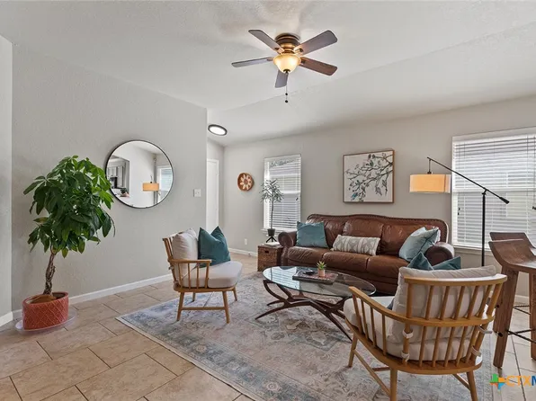 2126 Wiltshire Dr, New Braunfels, TX 78130