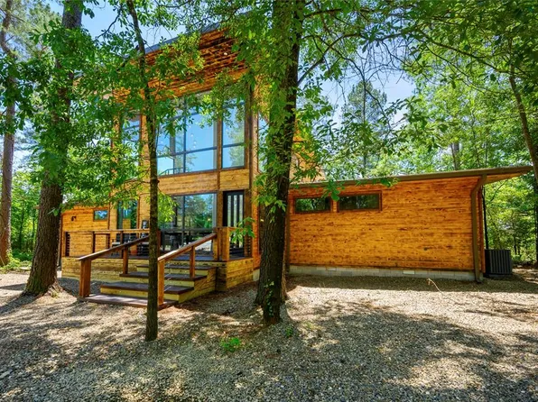 83 Hickory Creek Trl, Broken Bow, OK 74728