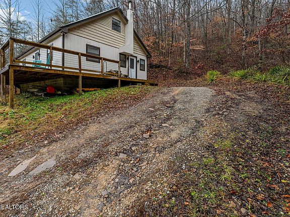 3rd image of 7300 Snake Hollow Rd